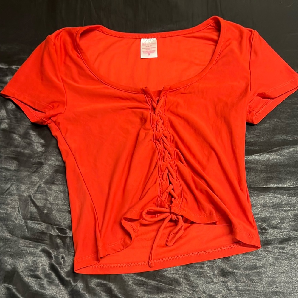 Red braided t-shirt
